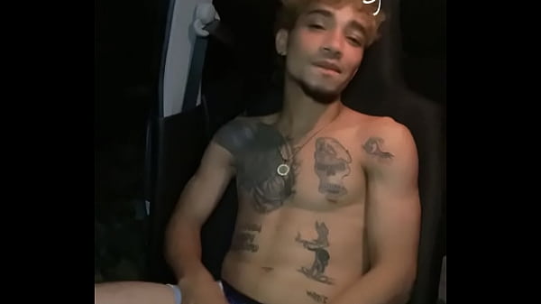 Dominicano latinosexy buen cuerpo bailando sensual