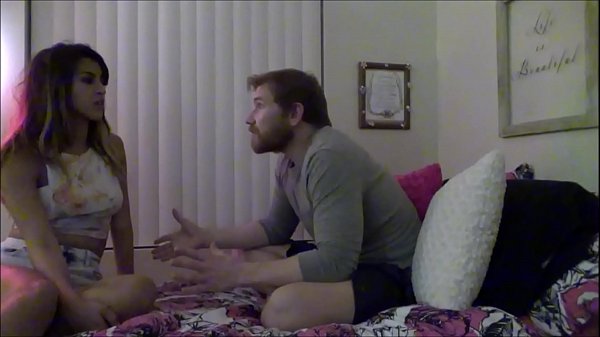 Play MP4 - Step Brother Moves Into Step Sister's Dorm Room - Sophia Leone - Family Therapy