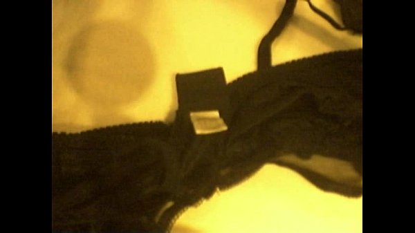 Play MP4 - cum on my step sisters little black bra