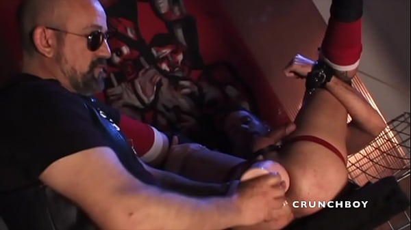 Food Submlission In Public Backroom Cruising Barcelona thumbnail