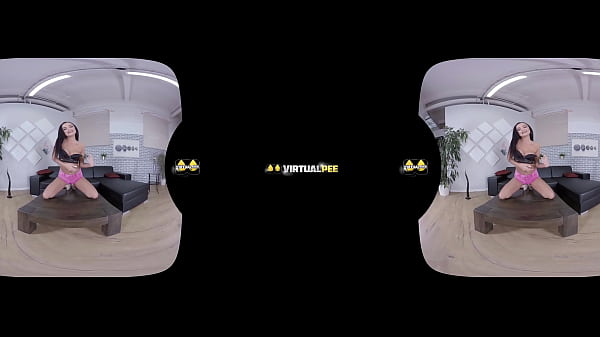 Solo pissing in_virtual_reality_porn forgorgeous Dafne