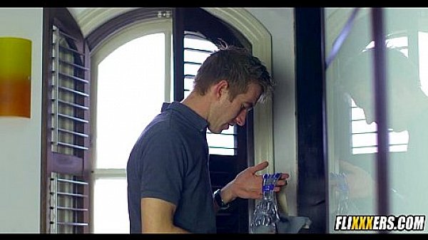 Nonton Pornstar In Heat 07 thumbnail