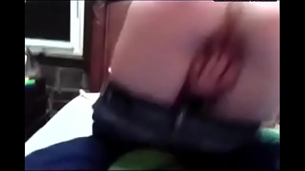 pulls pants down and gets_to work