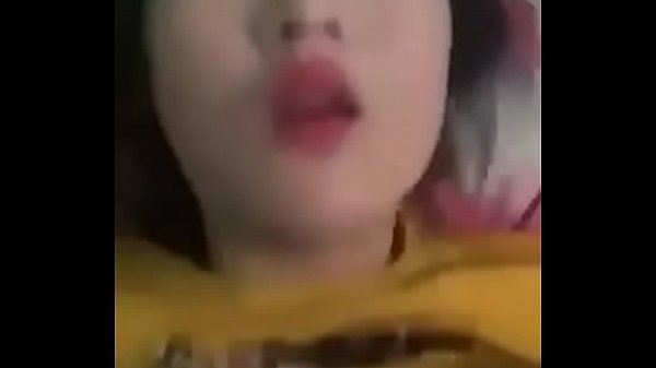 Địt em g&aacute_i