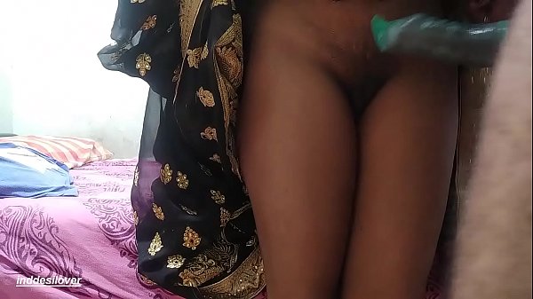 Play MP4 - उम्र में काफी छोटे किराएदार ने मेरा प्रथम चोदन किया