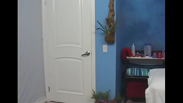 Nonton Bubble Butt Beauty Wishes For Cock thumbnail