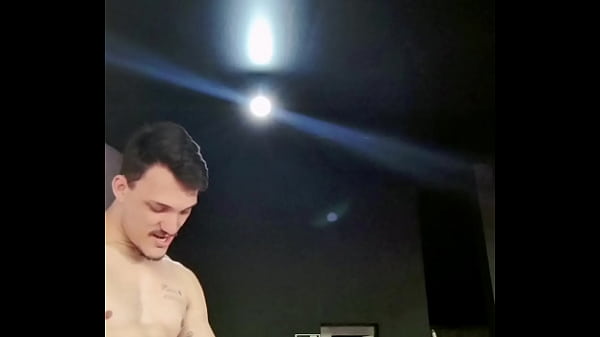 puta safada apostou a buceta no jogo perdeu e eu comi gostoso essa safada 