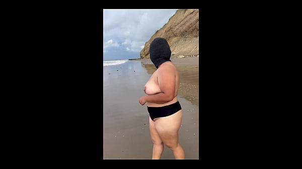 How Nice - Chubby Mexican Girl Strips Naked On The Beach thumbnail