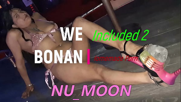 Nonton Presenting Nu Moon - Sexy Latina Pole Dance thumbnail