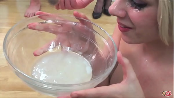 Bukkake De Anita Coral, La Rubia Se Estrena Con 17 Pollas thumbnail