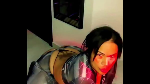 Play MP4 - La Potra Aleja hace un cosplay de spiderman para su consentido