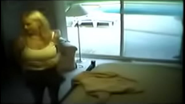 Fluer's big tits caught on camera