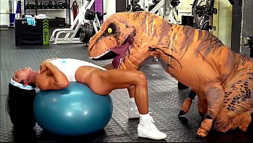 Play MP4 - Camsoda - hot milf stepmom fucked by trex in real gym sex