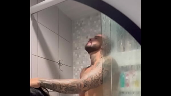 Safada Gostosa Fodendo No Chuveiro Namorado thumbnail