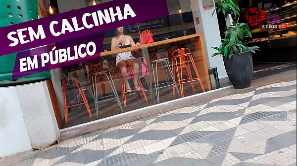 Loira Gostosa Vestido Curto Pagando Buceta Em Lanchonete. thumbnail