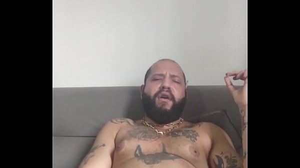 Play MP4 - Punheta e fumando