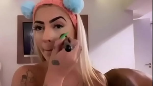 Mirella sendo chupada