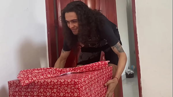 AMIGA SECRETA ME_SORPRENDE CON UNANAL PROFUNDO INCREÍBLE COMO REGALO Cum goteando de suculo