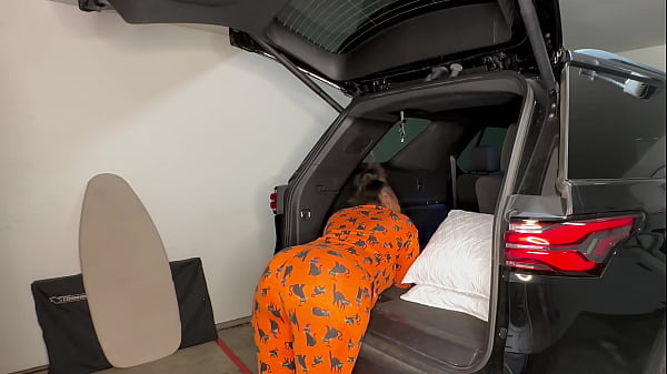 Play MP4 - Kendale Just Wanted To Grab Some Snacks From The Store But His Stepsister Wasn&rsquo;t Having That She Put Her Big Booty In front of him until He Gave In