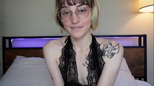 Play MP4 - Petite Trans Hottie Claire Gemini Takes Huge Cock in POV