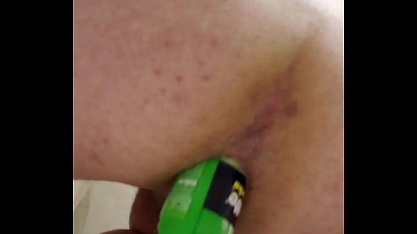 Play MP4 - Anal casero con lata de desodorante