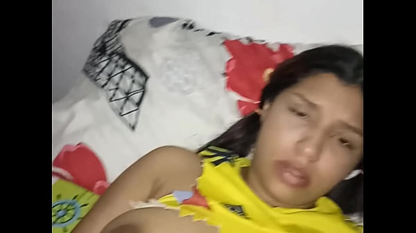 Play MP4 - I fuck my stepsister who has just arrived from the United States to Spain and she has a lollipop on her tits&comma; I'm sure I'm deceived v&iacute;deo