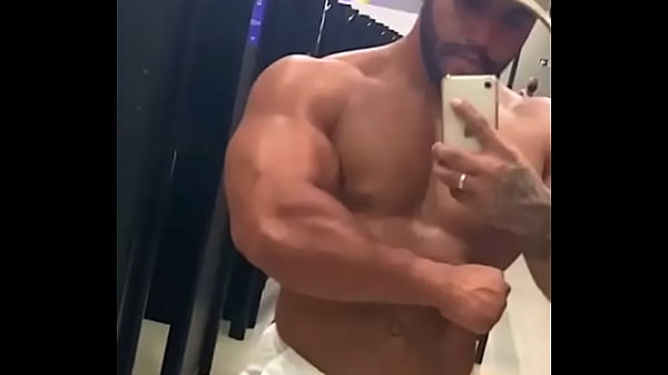 QUEM ME QUER? ( macho alfa) v&iacute_deo 02