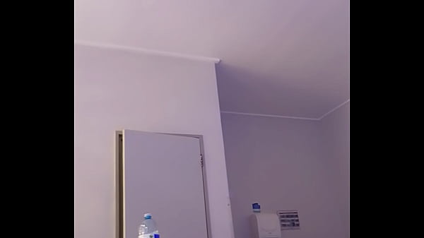 Play MP4 - Eu no hospital e ele tarado n&atilde;o aguentou tive que fazer ele gosar