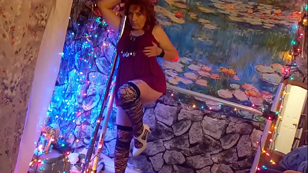 Play MP4 - Hotwife Steffi July Two Three pussy dance promo