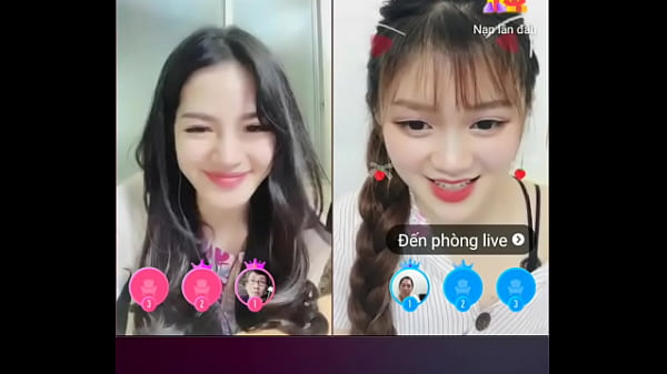 2_em gái_hát cùng với nhau trên Uplive