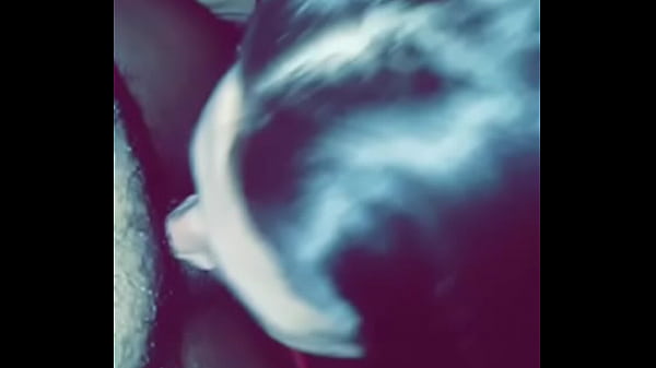 White_girls loves sucking BBC