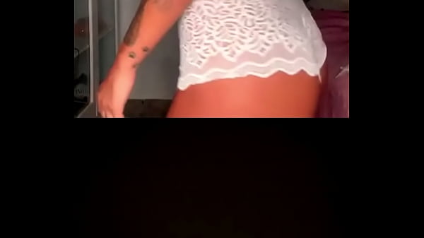 Nonton Hispanic Babe Instragram Twerking thumbnail