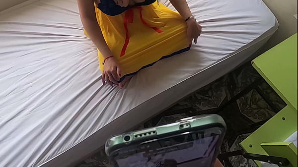 Play MP4 - Soy Zamira culona y me encanta disfrazarme para mi hijastro&comma; esta vez fui su Blanca Nieves de halloween &lpar;Versi&oacute;n gratuita&rpar;