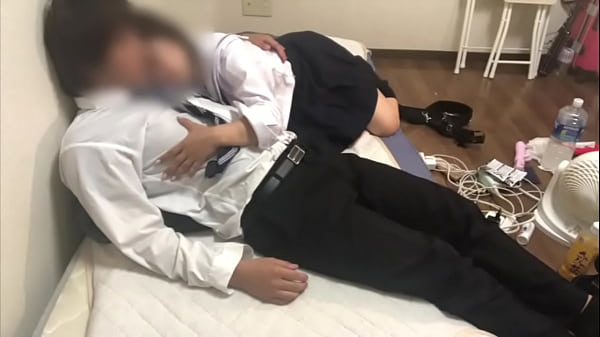 J◯彼女と付き合って初めてのsex。【◯撮】 thumbnail