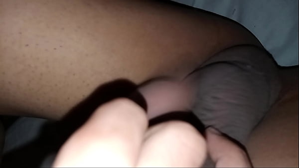 Guy fingers his little ass 