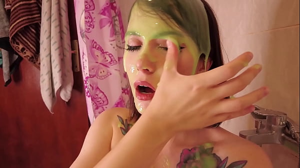 Play MP4 - Slime time