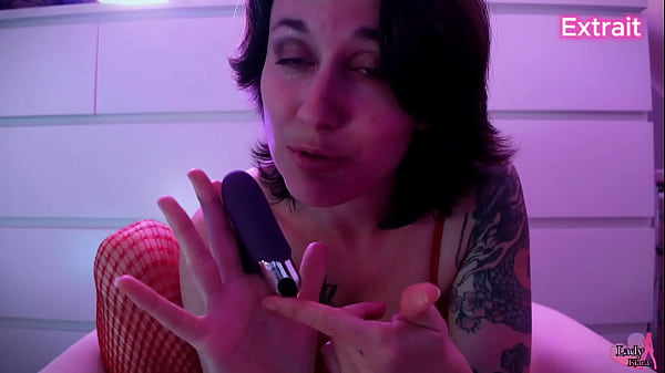 Un extrait de la vid&eacute;o du jour 4 de mon calendrier de l'avent coquin !Il est ... 