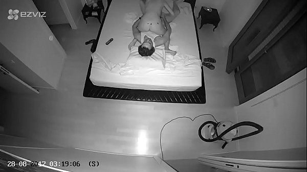 Play MP4 - My wife and me spy camera