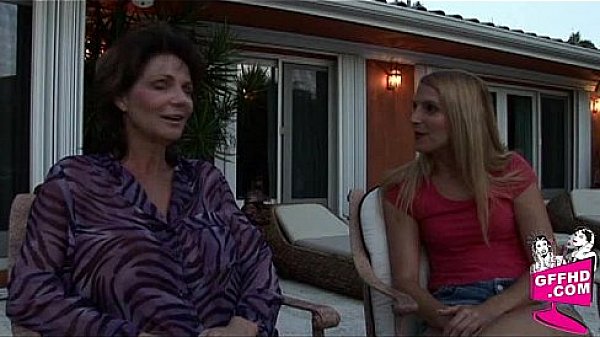 Nonton Lesbian Encouters 1522 thumbnail