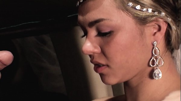 Sexo delicioso na limusine