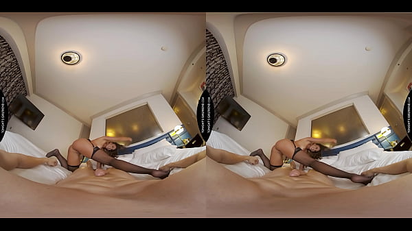 Tonight's Girlfriend - The sexy Gia Derzagives her fan a_he'll never forget