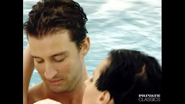 Play MP4 - Michelle Wild&comma; DP Threesome in the Swimming Pool