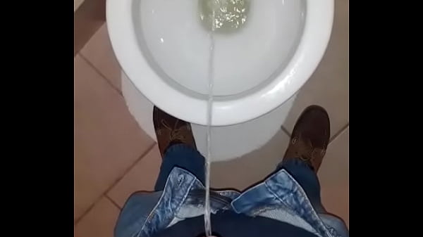 Play MP4 - Pee with a hard cock