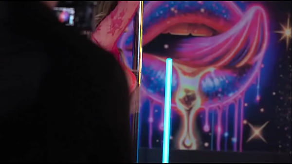 Behind the scenes peek raw a moment on set with blkblssm and yeah she had the whole crew captivate 