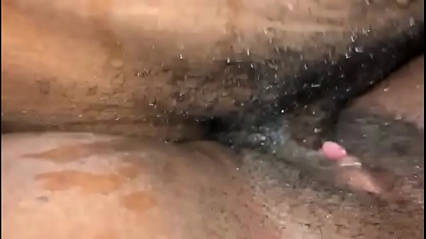 Ebony squirt