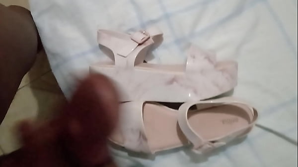 Play MP4 - Melissa mar da minha amiga