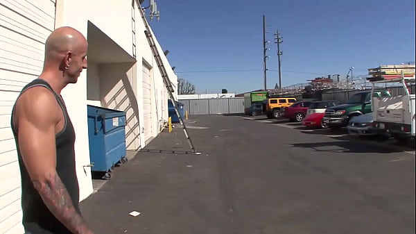 Mallory Rae Murphy Has Visible Camel Toe thumbnail