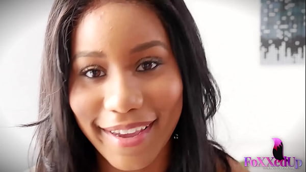 Teasing beauty jenna foxx strips bare to reveal trimmed pussy & rubs herself to orgasm