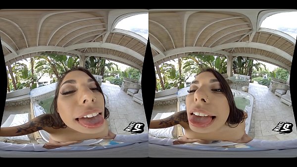 Virtual Sex with Hot Latina Porn Star By The Pool - WankzVR 