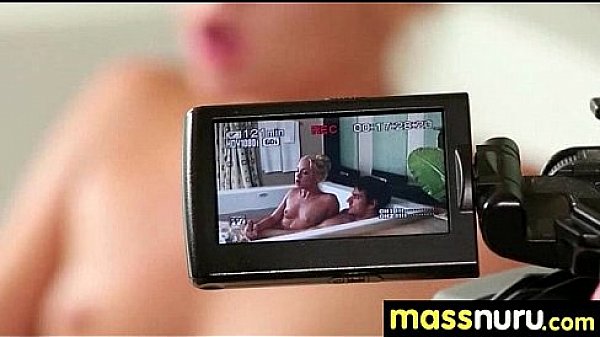 Nonton Slippery Nuru Massage For Lucky Dude 12 thumbnail